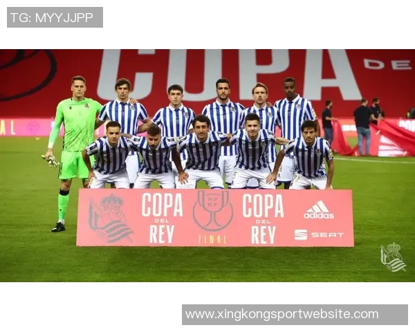 挪威球迷欢庆世界杯入场厄德高压轴登场点燃激情