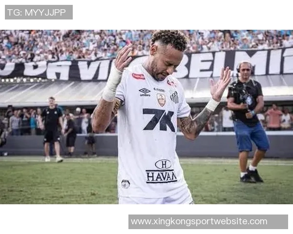 内马尔膝盖手术由海港奇迹医生爱德华多主刀全力以赴恢复健康