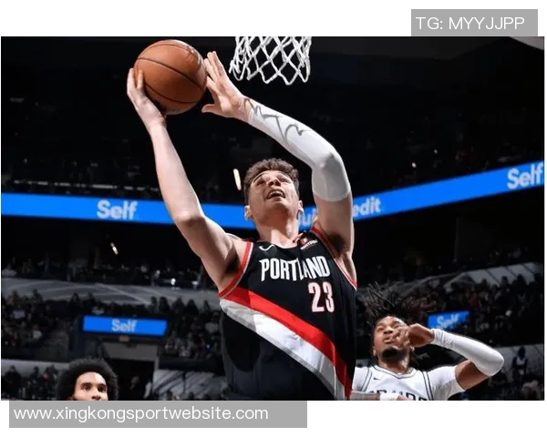 弗拉格强调下半场与加时表现：冲击内线对抗开拓者缺乏封盖能力